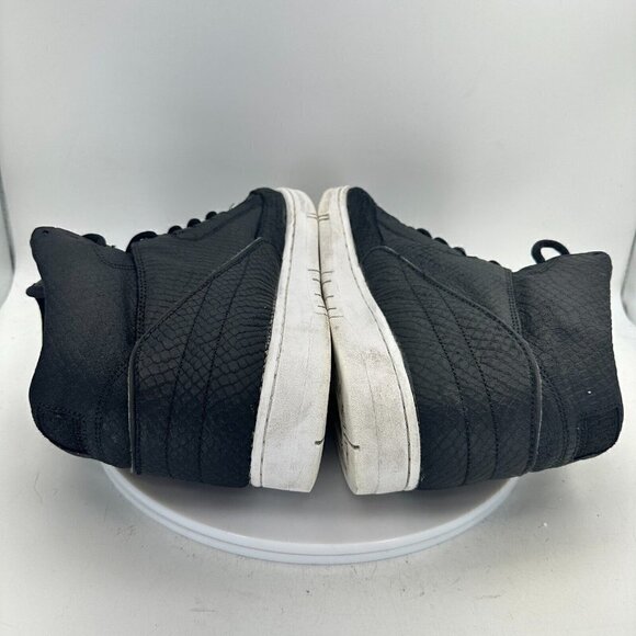 Nike Air Python DSM Dover Street Market Black White Men Shoes 646105-001 Size 12 - Picture 8 of 13